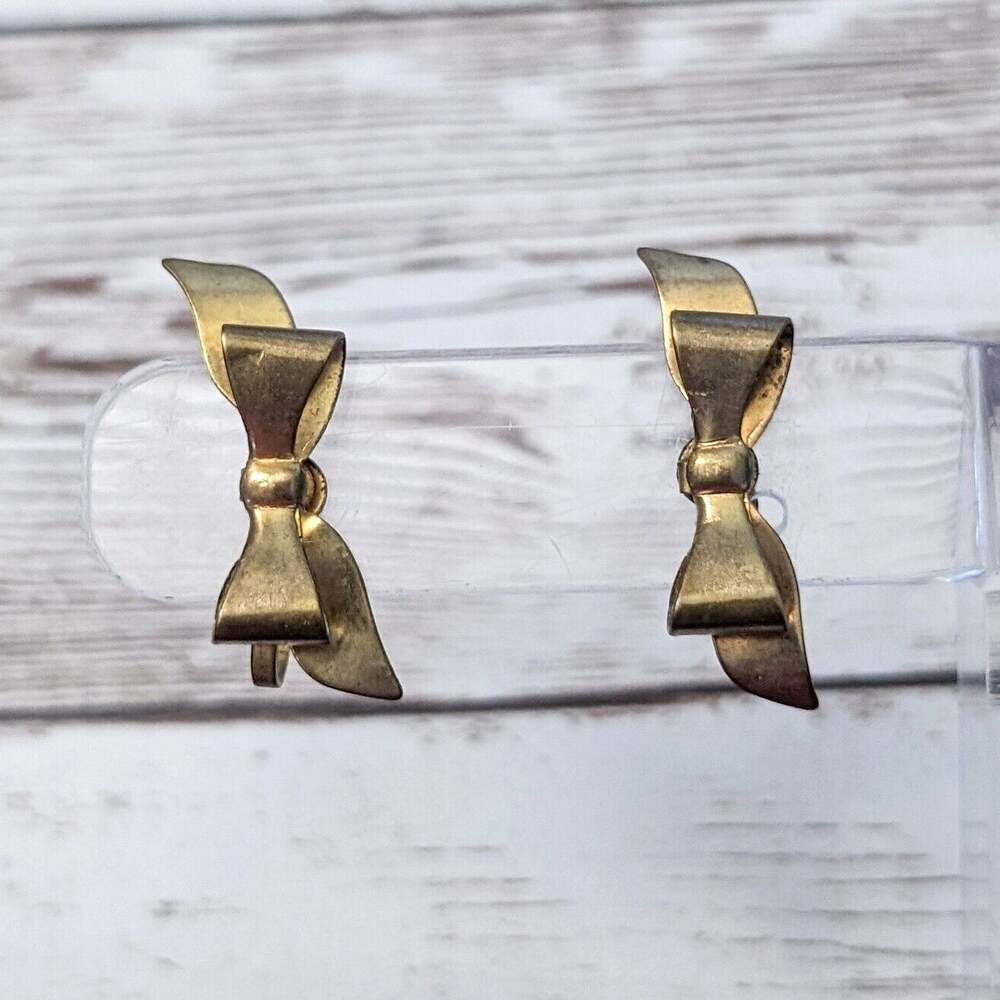 Vintage Screw On Earrings - Large Bow Design - Tarnished
